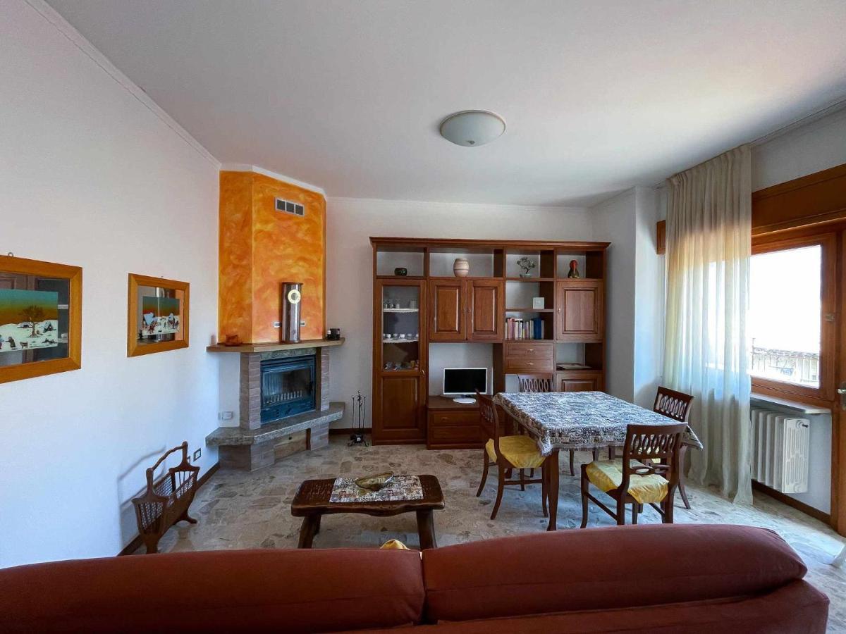 Terrazza San Martino Apartment เบลลาโจ ภายนอก รูปภาพ