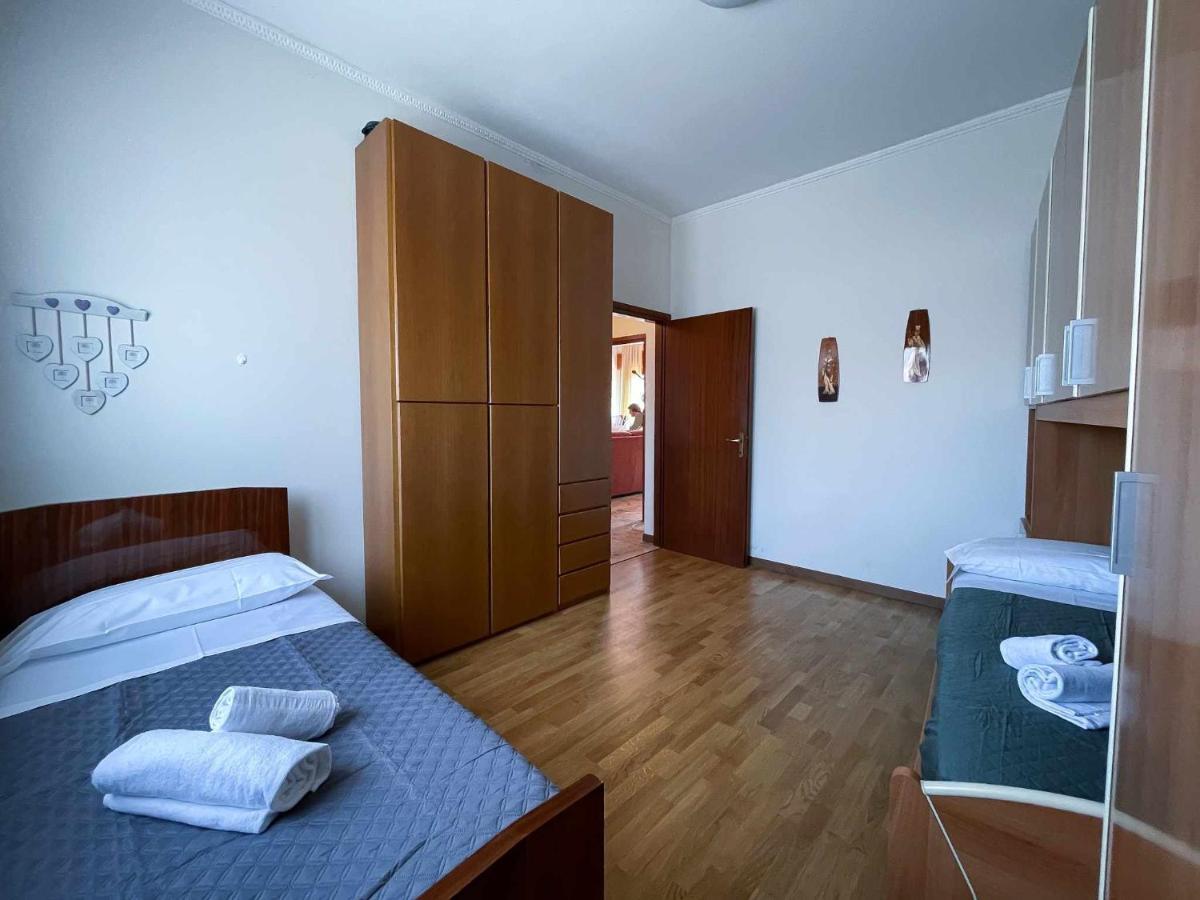 Terrazza San Martino Apartment เบลลาโจ ภายนอก รูปภาพ