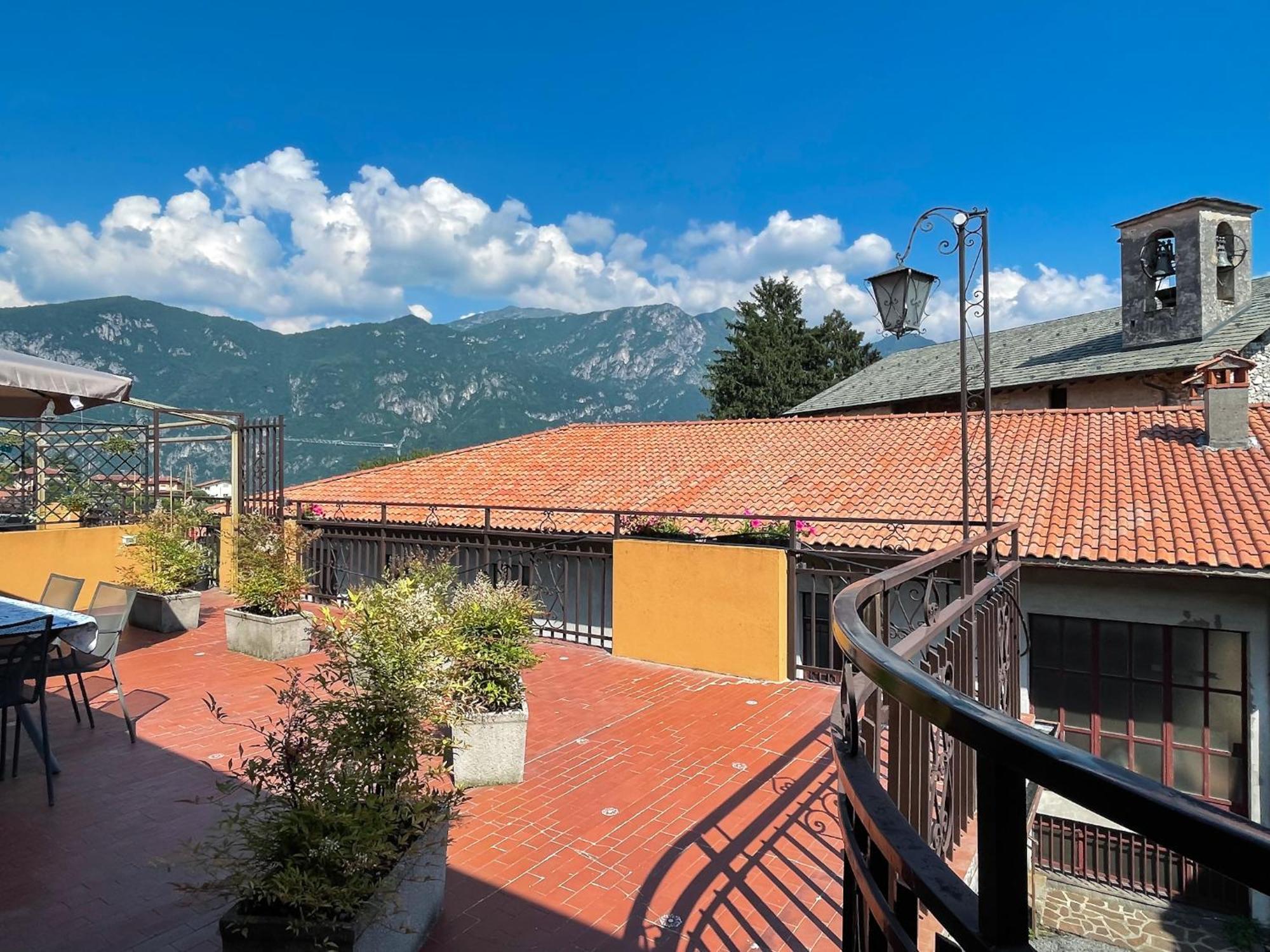 Terrazza San Martino Apartment เบลลาโจ ภายนอก รูปภาพ
